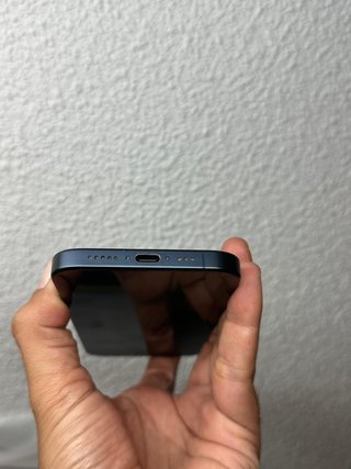 iPhone 15 Pro 128GB Bateria 88%