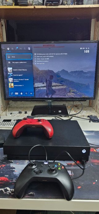 Xbox One X con 2 mandos inalambricos y Kinect
