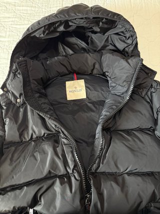 Chaqueta Moncler Negra Plumas