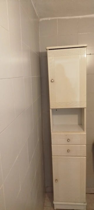 Lote de Muebles de Baño Blancos