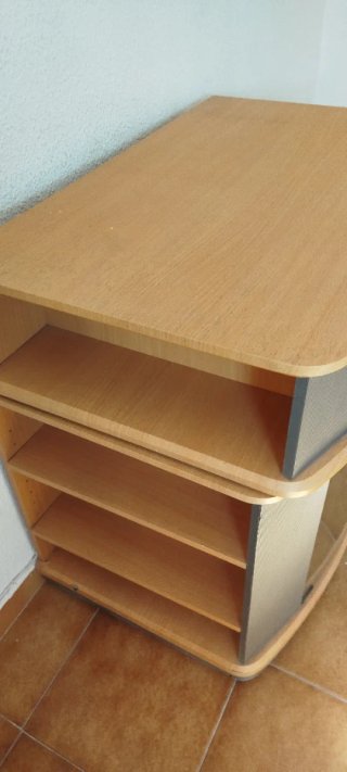 Mueble de Televisión con Estantería