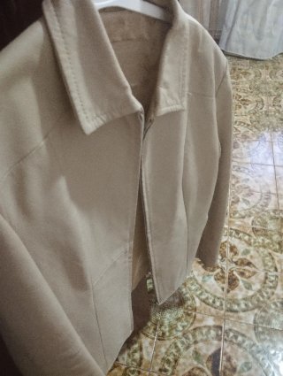 Chaqueta de cuero beige