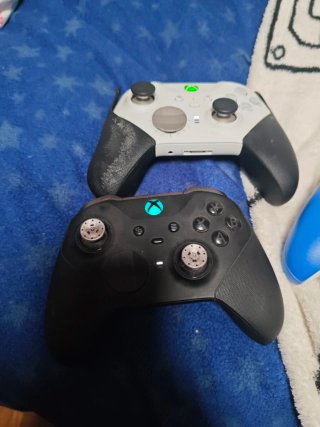 Lote 3 Mandos Xbox (1 Estándar, 2 Elite 2)