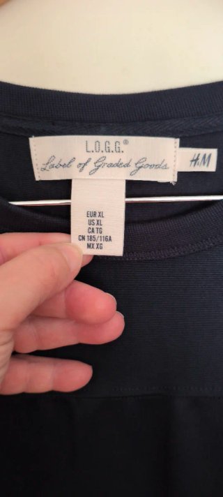 Sudadera H&M Negra Start Somewhere