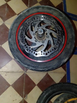 Rueda para Patinete Eléctrico con Disco