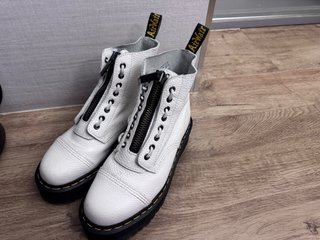 Botas Dr. Martens Blancas Talla 40
