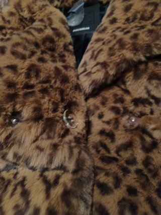 Abrigo Pelo Sintético Leopardo Pull&Bear