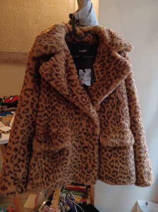 Abrigo Pelo Sintético Leopardo Pull&Bear