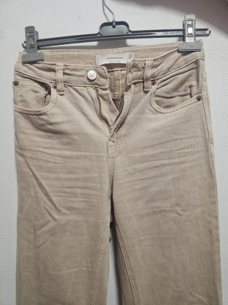 Pantalón vaquero beige Stradivarius mujer talla 32