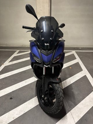 Aprilia SR GT Scooter Azul
