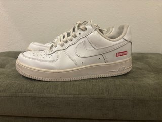Nike Air Force 1 Low x Supreme Blancas