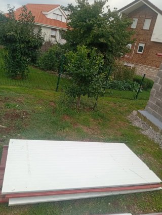 5 Paneles Sándwich Aislantes rojo. Varias medidas
