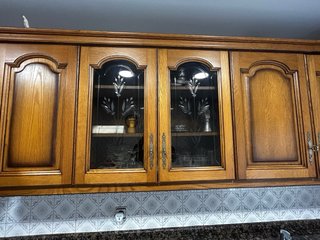 Muebles de cocina de madera con encimera granito