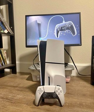 PS5 Slim 1TB (PlayStation 5)