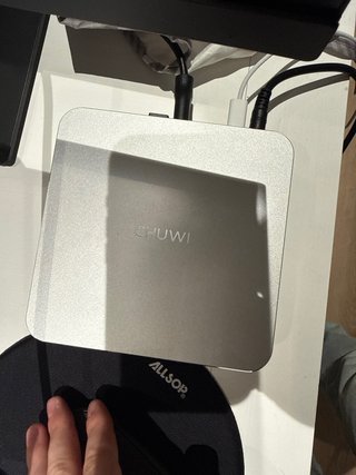 Mini PC CHUWI AuBox Ryzen 7 8745HS