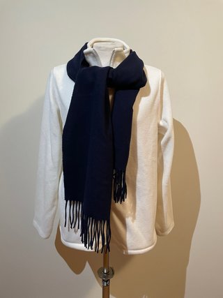 Polar Blanco Talla L con Bufanda Azul