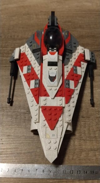 Nave LEGO Star Wars Caza Estelar Jedi Bob 75388