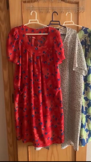 Lote de 3 vestidos de señora