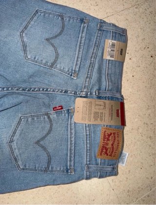 Bermuda Levi's Azul Claro Talla 25/34