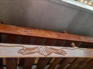 Regalo de madera tallada