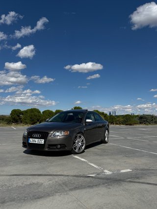 Audi A4 3.2