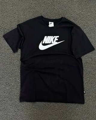 Camiseta Nike Negra Básica