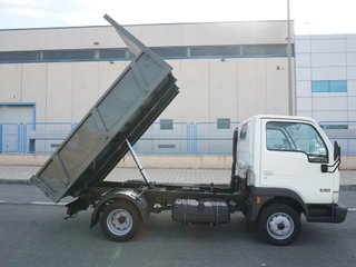 NISSAN CABSTAR BASCULANTE