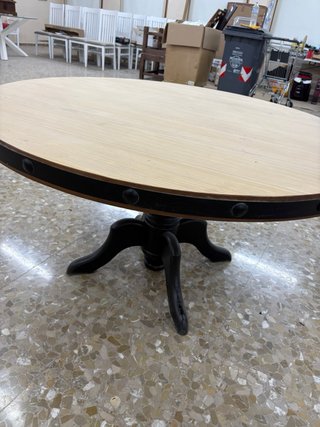 Mesa Redonda de Madera Maciza