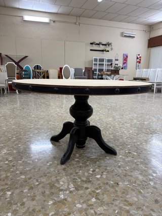 Mesa Redonda de Madera Maciza