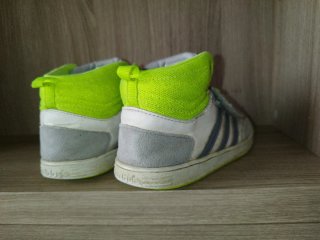 Scarpe da ginnastica Adidas numero 27
