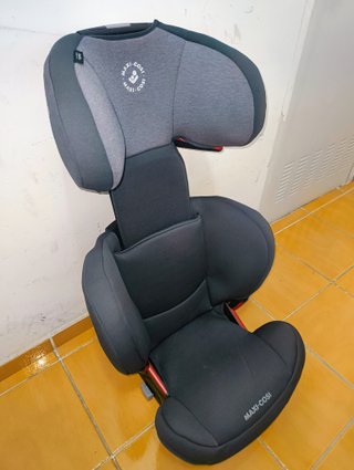 Silla coche Maxi-Cosi de 3,5 a 12 años. Como nueva