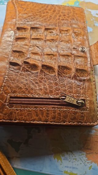 Cartera de Mano Grande