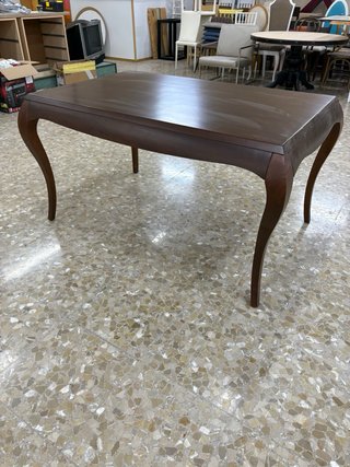 Mesa de Comedor Isabelina