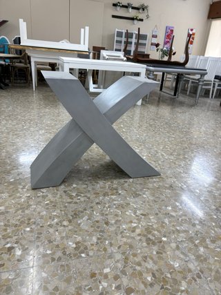 Base de Mesa de Diseño en madera