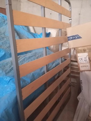 Somier 135cm También se vende aparte todo lo de al