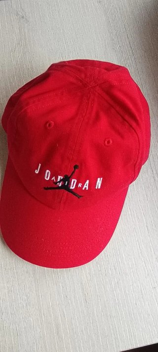 Gorra Jordan Roja para Niño