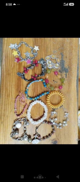 Lote de 11 pulseras variadas