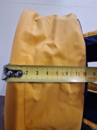 Mochila Adidas pequeña 32x25cm SEMINUEVA