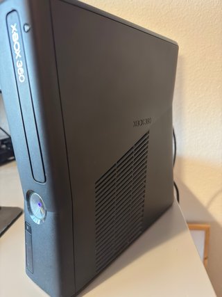Consola Xbox 360 Slim Negra