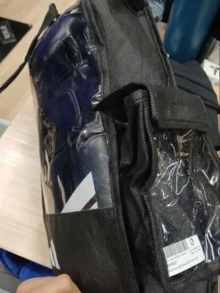 Kit de Boxeo adidas V2 negro (guantes + vendas + protector