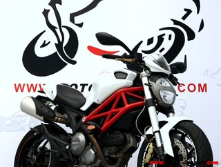 DUCATI MONSTER 796 ¿A2?