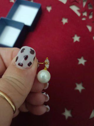 Pendientes perla blanca y oro