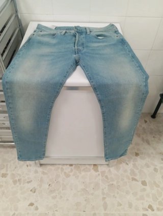 Pantalones Levi's 501 Talla 32-30, nuevos sin etiq