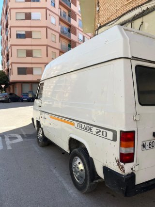 Nissan Trade 1993