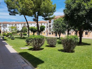 Piso en venta en Santa Rosa - Valdeolleros en Córdoba