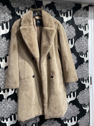 Abrigo pelo sintético largo Pull&Bear Beige
