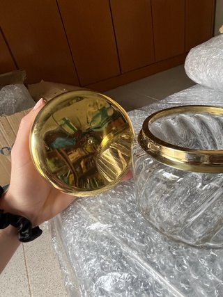 Pote de Cristal con Tapa Dorada Vintage