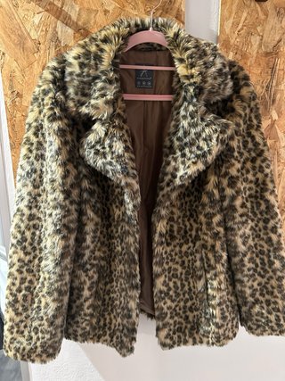 Abrigo de pelo de leopardo