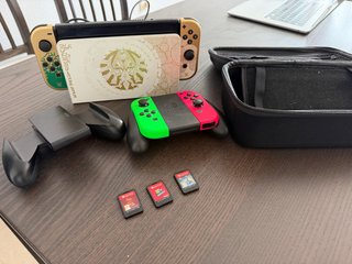 Nintendo Switch OLED Zelda Edition+mando+funda+jug
