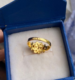 Anillo Vintage Chapado en Oro con Piedras